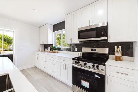 Copropriété à vendre à Sanibel, Floride: 2 chambres, 83.8 m2 № 2396091 - photo 11