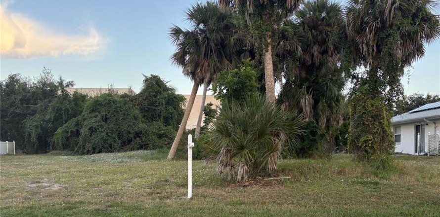 Land in Rotonda, Florida № 2160168