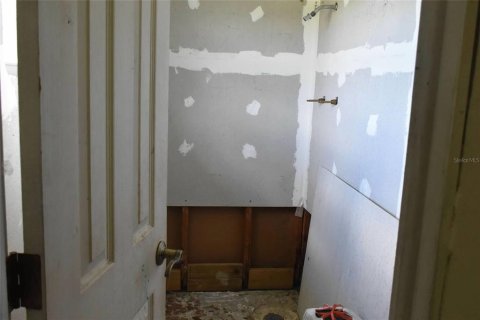 House in Immokalee, Florida 4 bedrooms, 114.46 sq.m. № 2148205 - photo 18