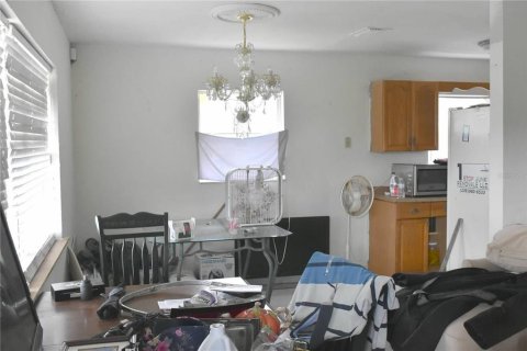 House in Immokalee, Florida 4 bedrooms, 114.46 sq.m. № 2148205 - photo 3