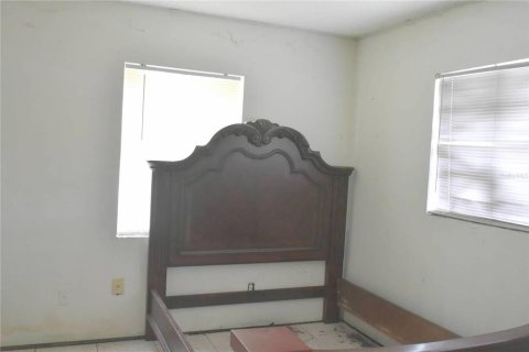 House in Immokalee, Florida 4 bedrooms, 114.46 sq.m. № 2148205 - photo 15
