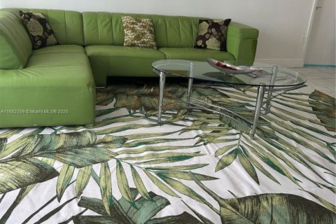 Condo in Aventura, Florida, 2 bedrooms  № 1928476 - photo 1