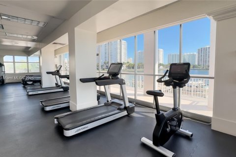 Condo in Aventura, Florida, 2 bedrooms  № 1928476 - photo 4