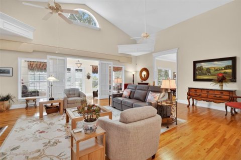 Casa en venta en Mount Dora, Florida, 4 dormitorios, 312.52 m2 № 1915466 - foto 20