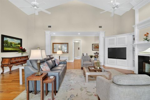 Casa en venta en Mount Dora, Florida, 4 dormitorios, 312.52 m2 № 1915466 - foto 21