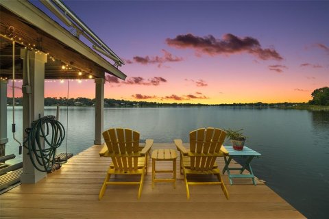 Casa en venta en Mount Dora, Florida, 4 dormitorios, 312.52 m2 № 1915466 - foto 1