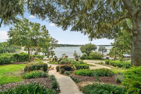 Casa en venta en Mount Dora, Florida, 4 dormitorios, 312.52 m2 № 1915466 - foto 10