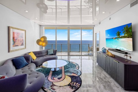 Condo in Fort Lauderdale, Florida, 2 bedrooms № 2420829 - photo 3
