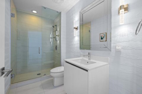Condo in Fort Lauderdale, Florida, 2 bedrooms № 2420829 - photo 27