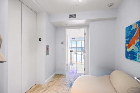 Condo in Fort Lauderdale, Florida, 2 bedrooms № 2420829 - photo 28