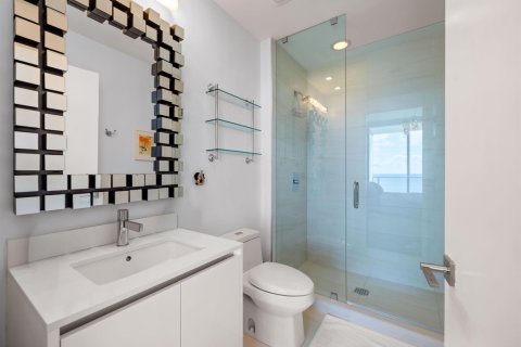 Condo in Fort Lauderdale, Florida, 2 bedrooms № 2420829 - photo 26