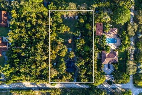 Commercial property in Homestead, Florida № 2006352