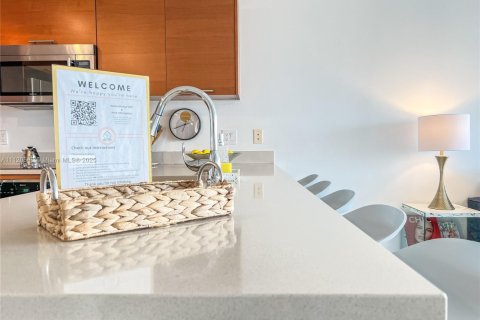 Condominio en alquiler en Miami, Florida, 1 dormitorio, 67.45 m2 № 1938106 - foto 22