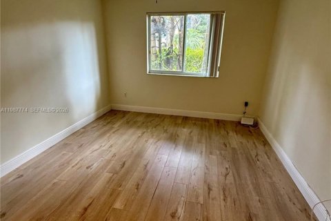 Снять в аренду квартиру в Холливуд, Флорида 1 спальня, 49.89м2, № 2048986 - фото 12