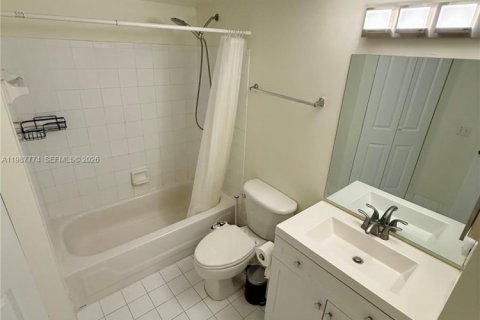 Снять в аренду квартиру в Холливуд, Флорида 1 спальня, 49.89м2, № 2048986 - фото 14