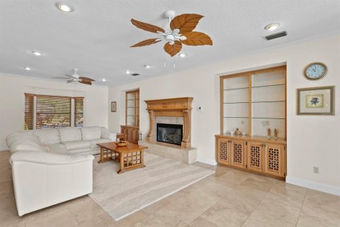 Villa ou maison à vendre à Tampa, Floride: 5 chambres, 384.99 m2 № 1661879 - photo 10