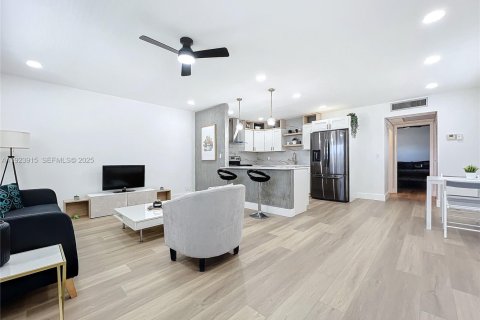 Condo à Delray Beach, Floride, 1 chambre  № 1982327