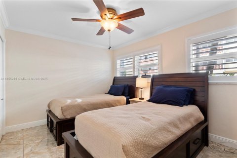 Copropriété à vendre à Hallandale Beach, Floride: 2 chambres, 99.78 m2 № 1881494 - photo 18