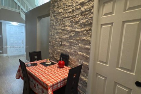 Condo in Miami, Florida, 3 bedrooms  № 2082513 - photo 7