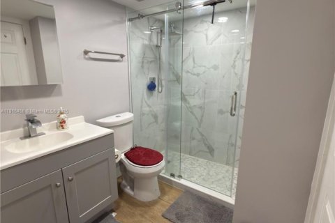 Condo in Miami, Florida, 3 bedrooms  № 2082513 - photo 12