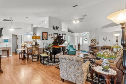 Casa en venta en Ocala, Florida, 3 dormitorios, 158.86 m2 № 1725660 - foto 9