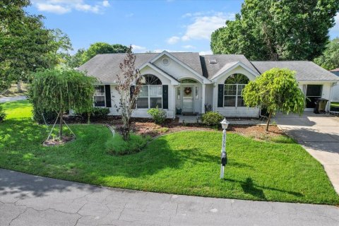 Casa en venta en Ocala, Florida, 3 dormitorios, 158.86 m2 № 1725660 - foto 1
