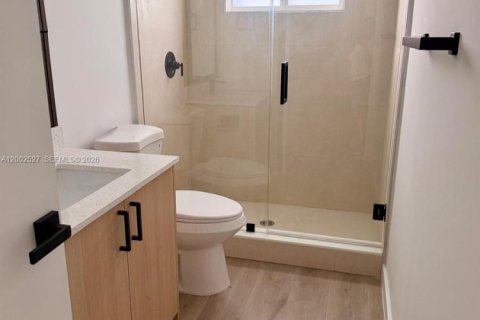Casa en alquiler en Hialeah, Florida, 4 dormitorios № 2067898 - foto 8