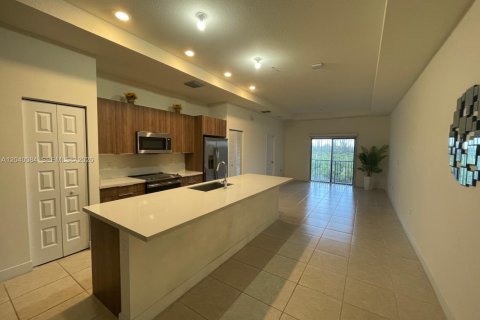 Купить кондоминиум в Дорал, Флорида 3 спальни, 114.83м2, № 2178025 - фото 4