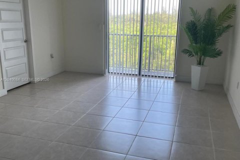 Купить кондоминиум в Дорал, Флорида 3 спальни, 114.83м2, № 2178025 - фото 8
