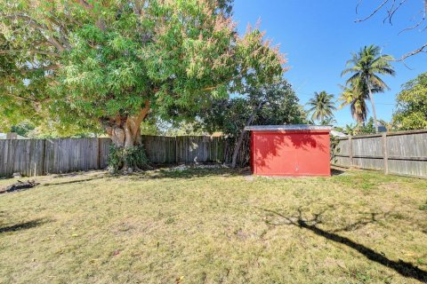 Villa ou maison à vendre à Delray Beach, Floride: 2 chambres, 89 m2 № 2355442 - photo 12