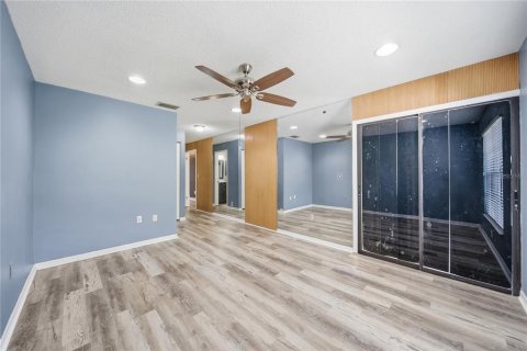 House in Tarpon Springs, Florida 2 bedrooms, 108.7 sq.m. № 2217418 - photo 15