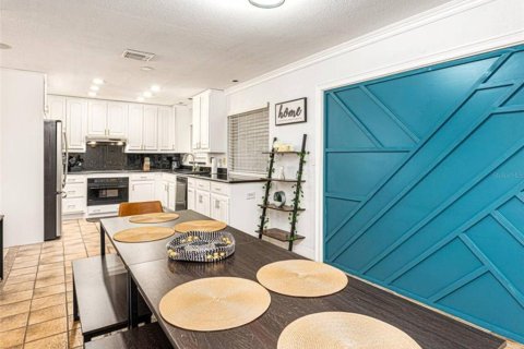 Casa en venta en Orlando, Florida, 4 dormitorios, 216.93 m2 № 2386317 - foto 7