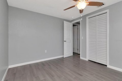 House in Hudson, Florida 2 bedrooms, 125.79 sq.m. № 2121247 - photo 7