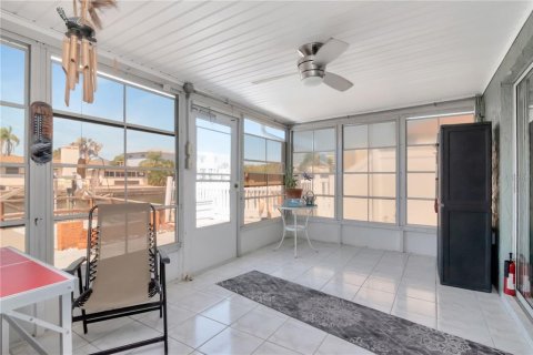House in Hudson, Florida 2 bedrooms, 125.79 sq.m. № 2121247 - photo 20