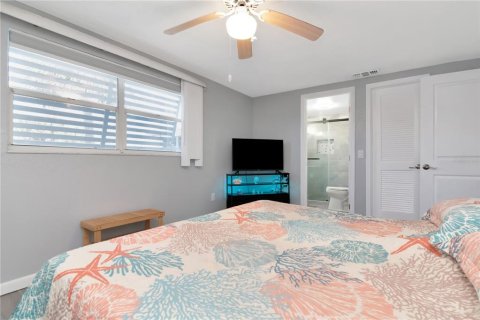 House in Hudson, Florida 2 bedrooms, 125.79 sq.m. № 2121247 - photo 9