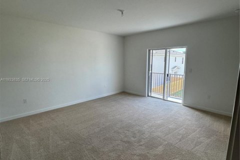 Снять в аренду таунхаус в Хомстед, Флорида 4 спальни, № 1982146 - фото 14