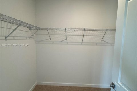 Снять в аренду таунхаус в Хомстед, Флорида 4 спальни, № 1982146 - фото 12