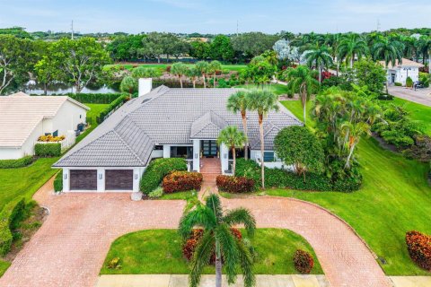 House in Boca Raton, Florida 4 bedrooms, 379.88 sq.m. № 2261489