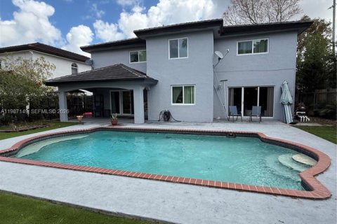 House in Miami, Florida 4 bedrooms, 235.51 sq.m. № 2046609 - photo 30