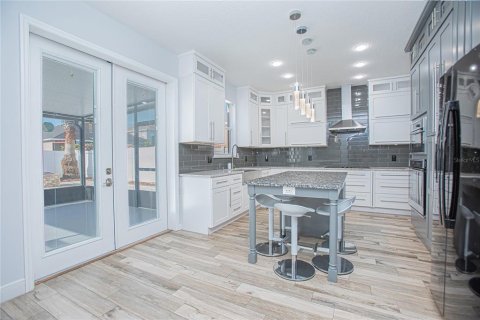 Casa en venta en Orlando, Florida, 4 dormitorios, 196.49 m2 № 1902416 - foto 26
