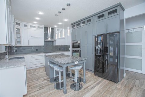 Casa en venta en Orlando, Florida, 4 dormitorios, 196.49 m2 № 1902416 - foto 2
