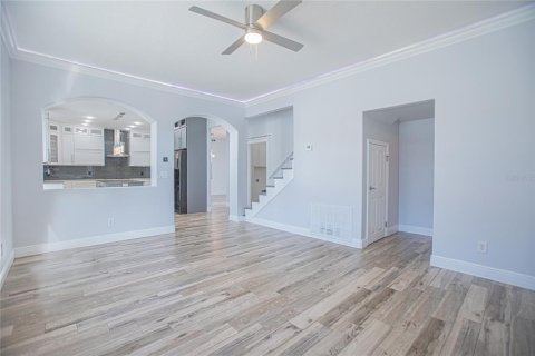 Casa en venta en Orlando, Florida, 4 dormitorios, 196.49 m2 № 1902416 - foto 28