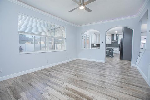 Casa en venta en Orlando, Florida, 4 dormitorios, 196.49 m2 № 1902416 - foto 27