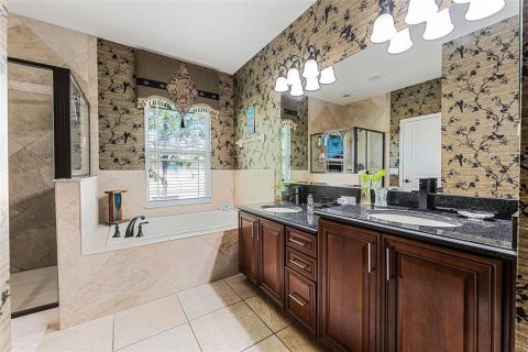 Touwnhouse à vendre à Kissimmee, Floride: 4 chambres, 182.92 m2 № 1847810 - photo 24