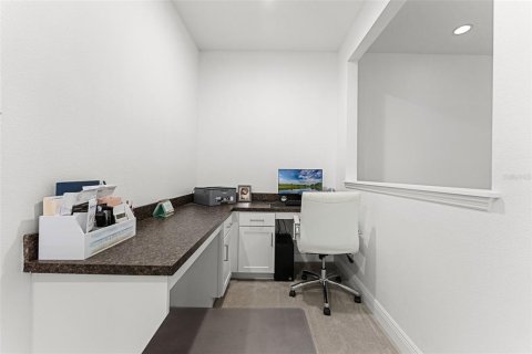 Touwnhouse à vendre à Kissimmee, Floride: 4 chambres, 182.92 m2 № 1847810 - photo 18