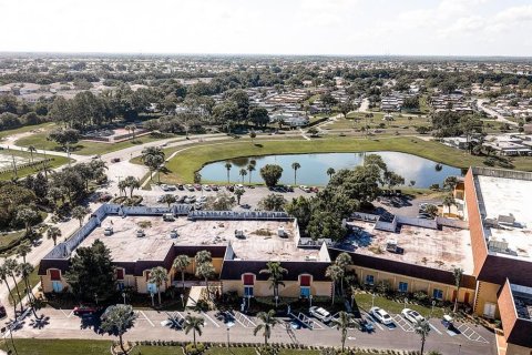 Condo in Sun City Center, Florida, 1 bedroom № 2114134 - photo 25
