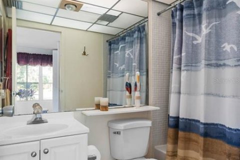 Condo in Sun City Center, Florida, 1 bedroom № 2114134 - photo 17