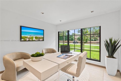 Villa ou maison à vendre à Miami Shores, Floride: 4 chambres, 294.31 m2 № 2058487 - photo 28
