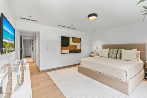 Villa ou maison à vendre à Miami Shores, Floride: 4 chambres, 294.31 m2 № 2058487 - photo 30