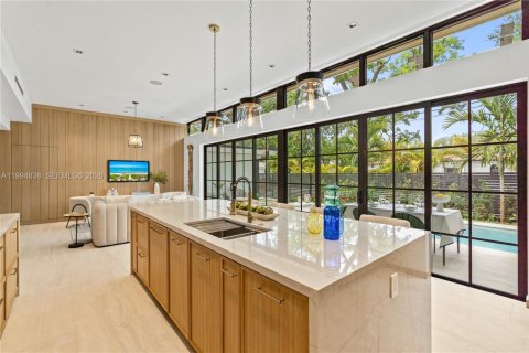 Villa ou maison à vendre à Miami Shores, Floride: 4 chambres, 294.31 m2 № 2058487 - photo 7